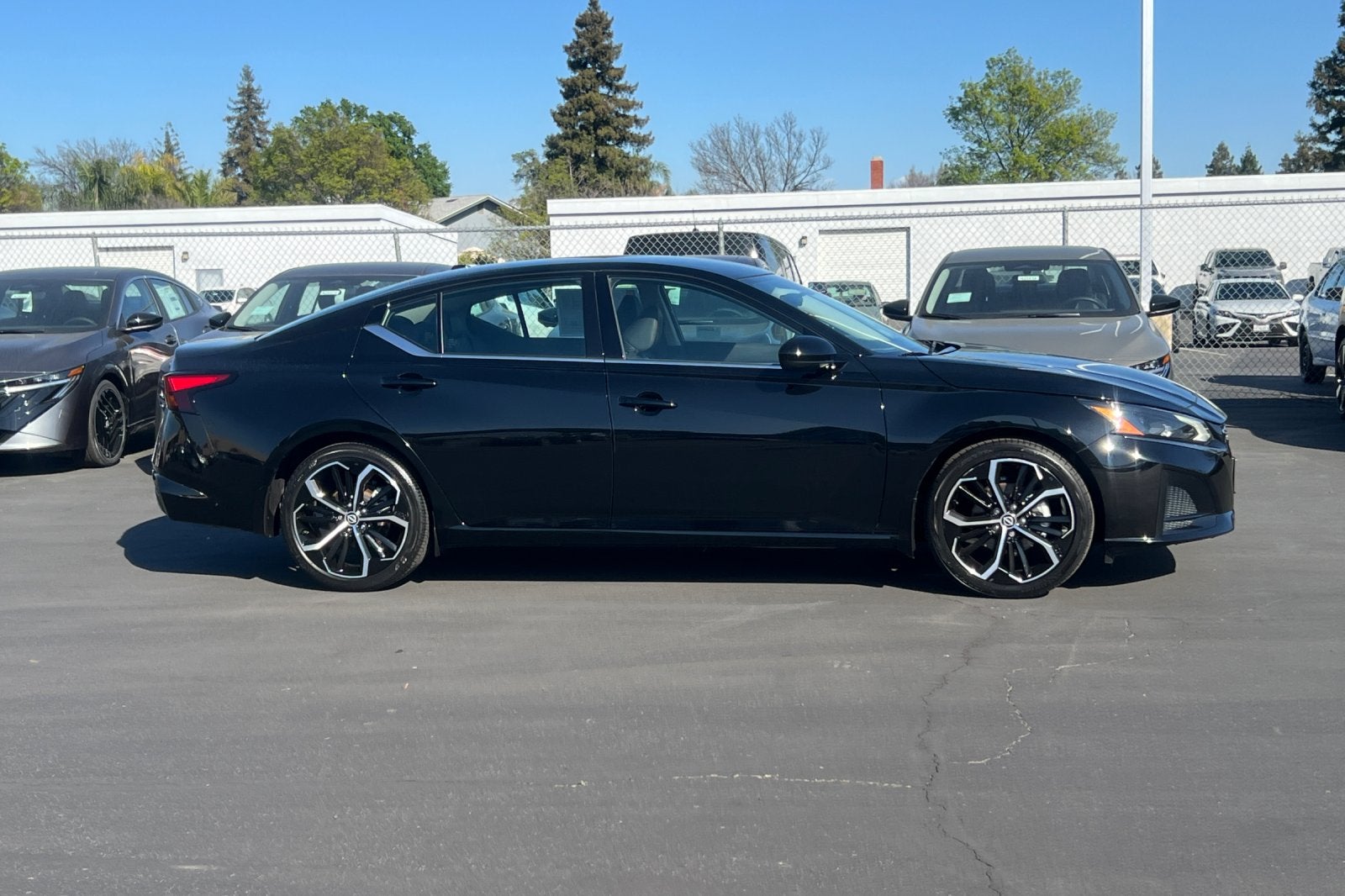 2024 Nissan Altima 2.5 SR
