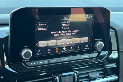 2024 Nissan Pathfinder SV