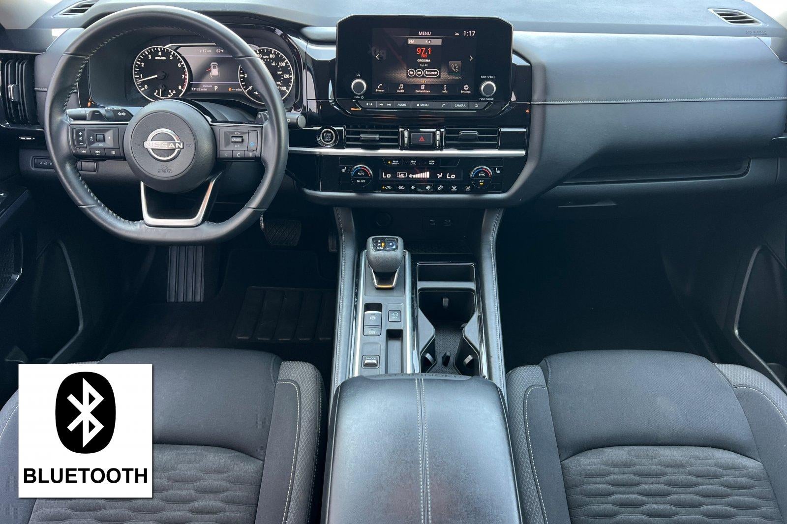 2022 Nissan Pathfinder SV