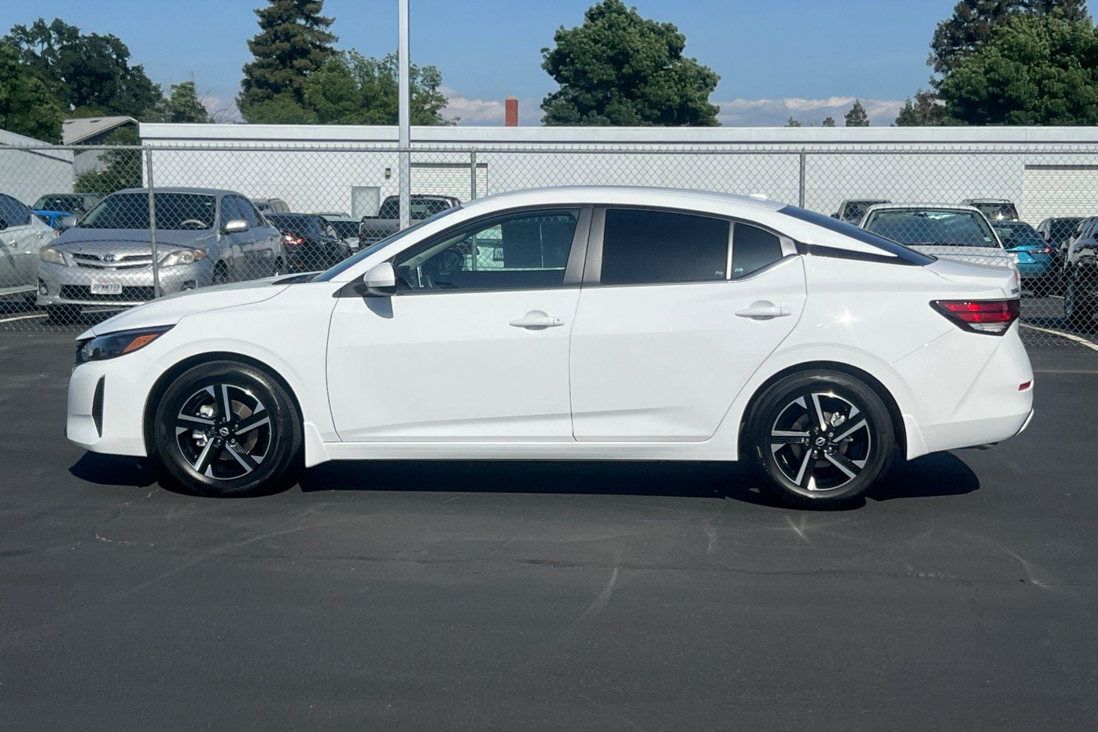 2025 Nissan Sentra SV