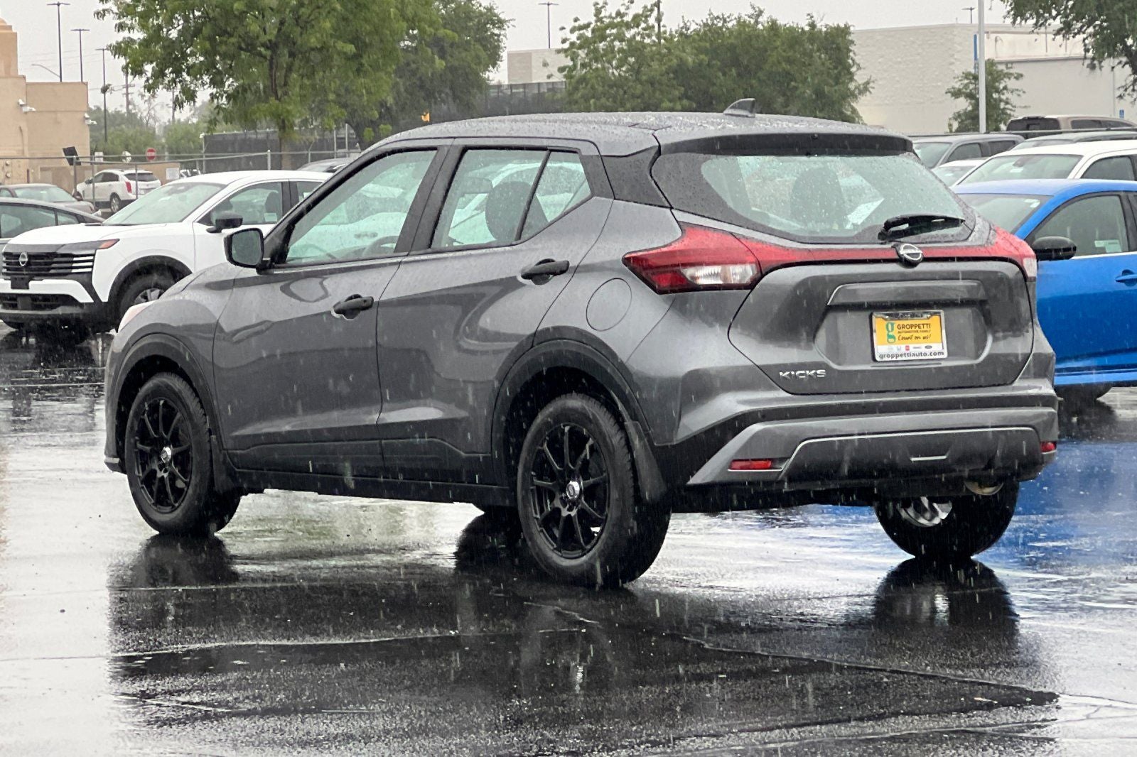2023 Nissan Kicks S