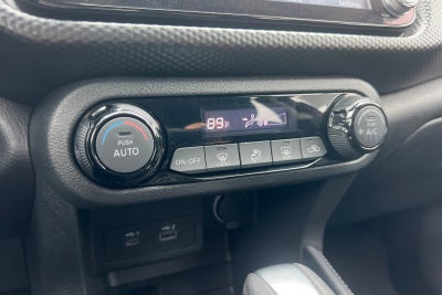 2022 Nissan Kicks SV