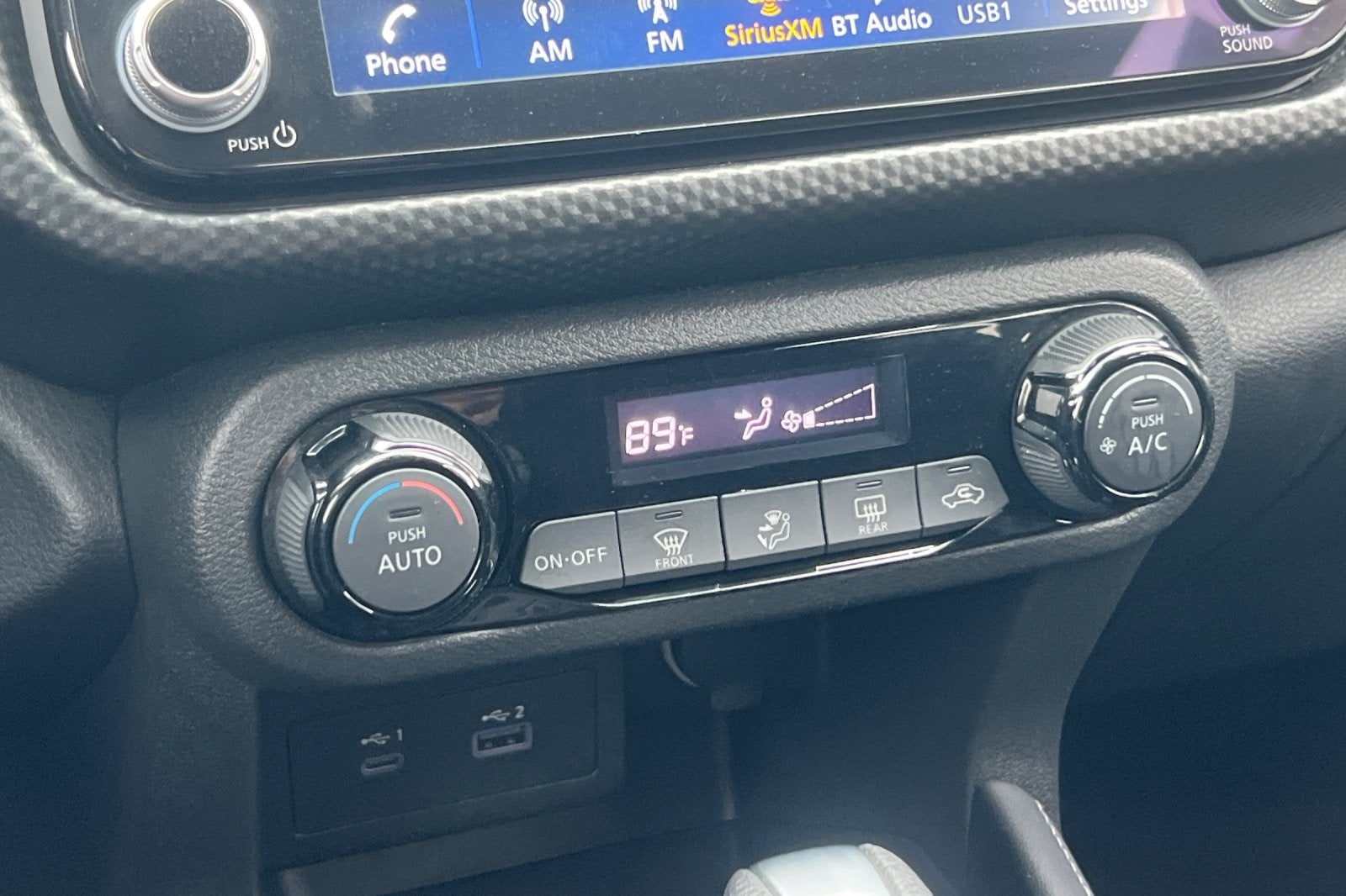 2022 Nissan Kicks SV