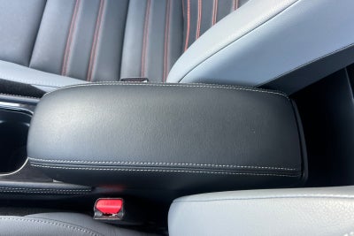 2022 Nissan Kicks SR