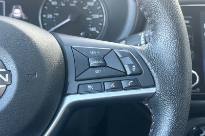 2022 Nissan Kicks SR