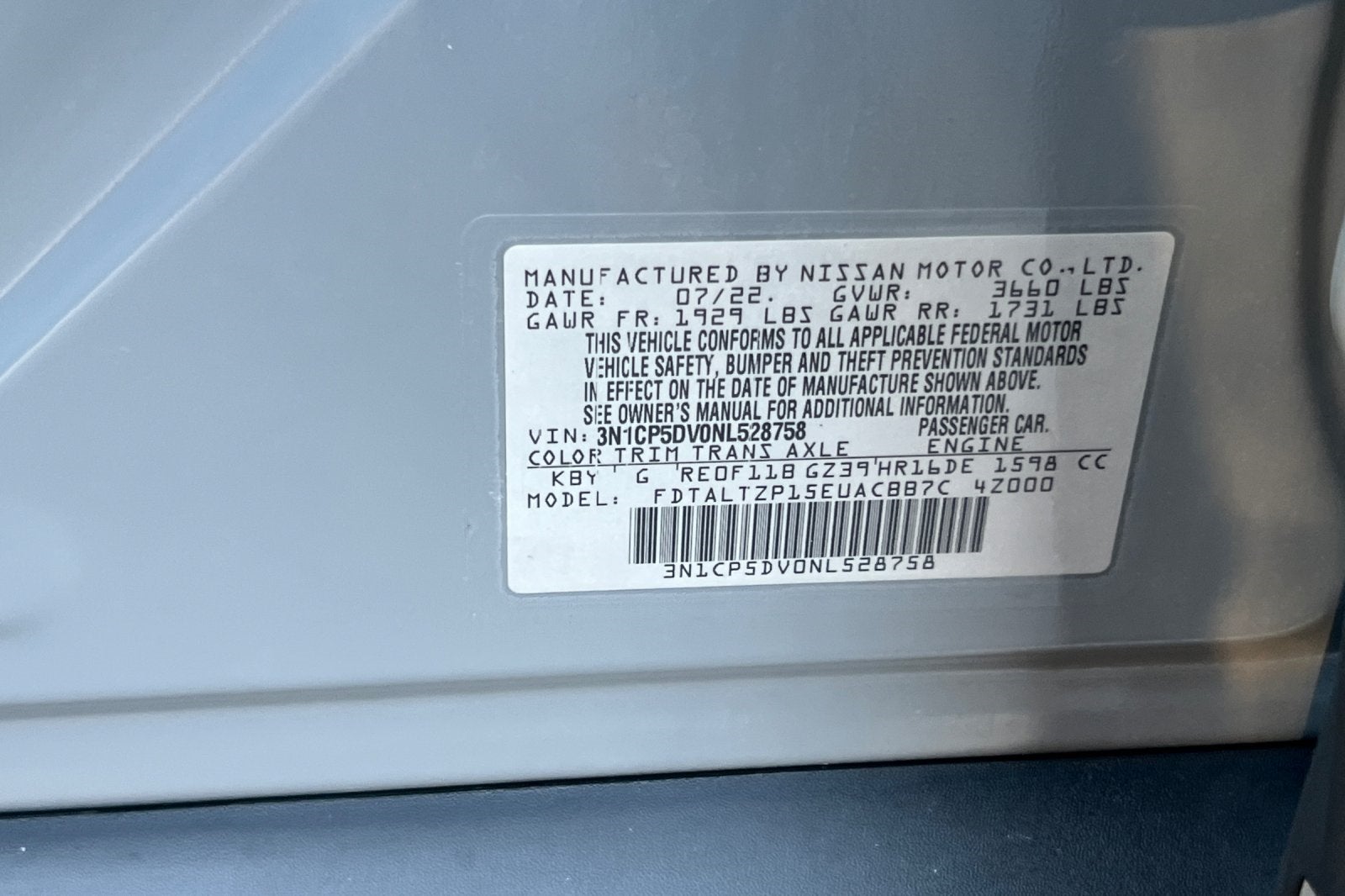 2022 Nissan Kicks SR