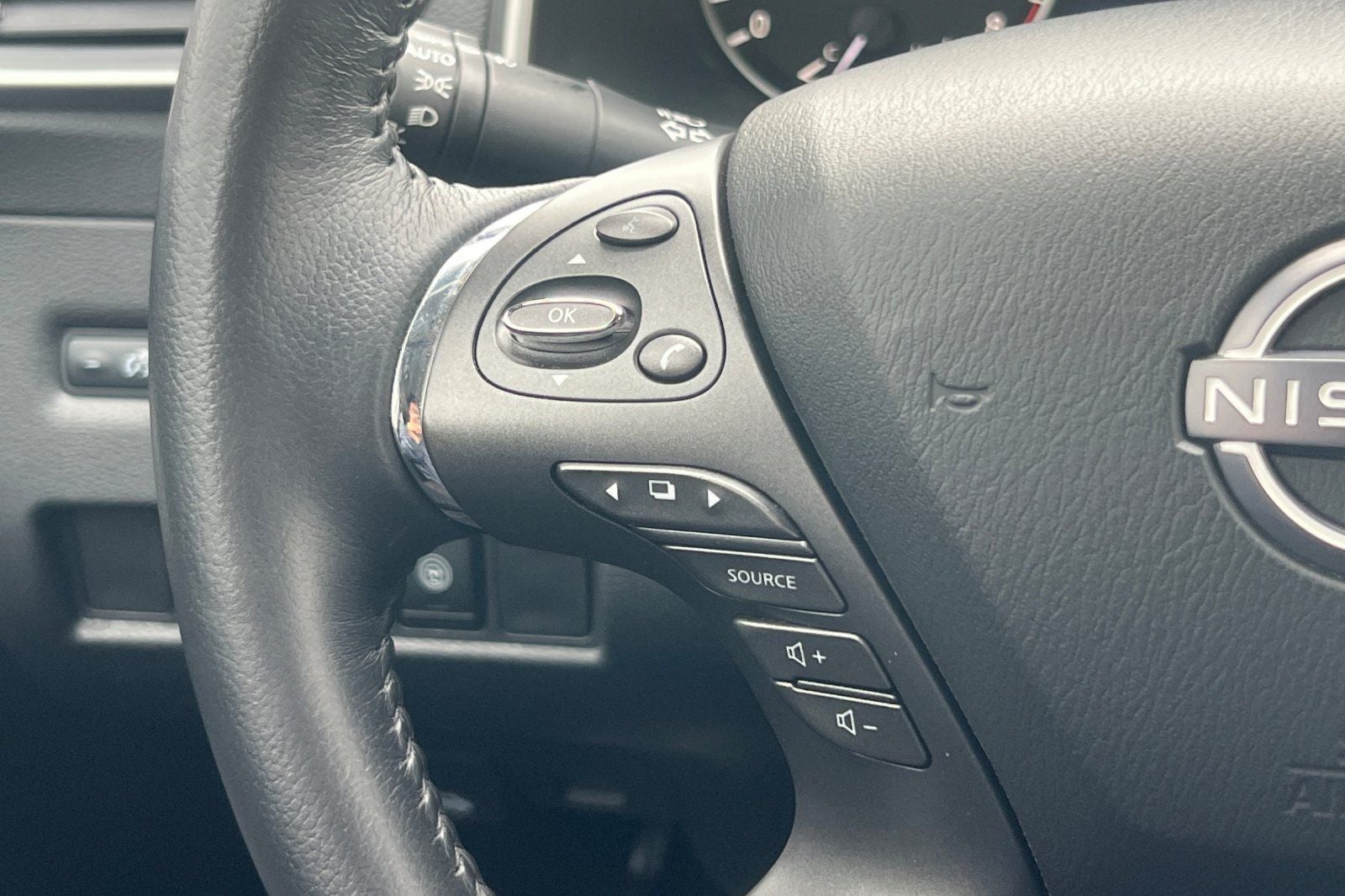 2023 Nissan Murano SV